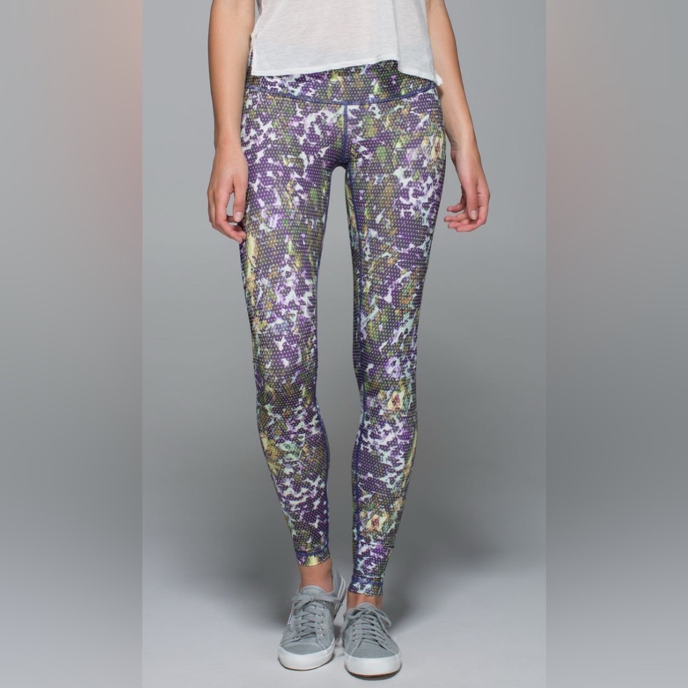 Lululemon Wunder Under Luxtreme Size 6